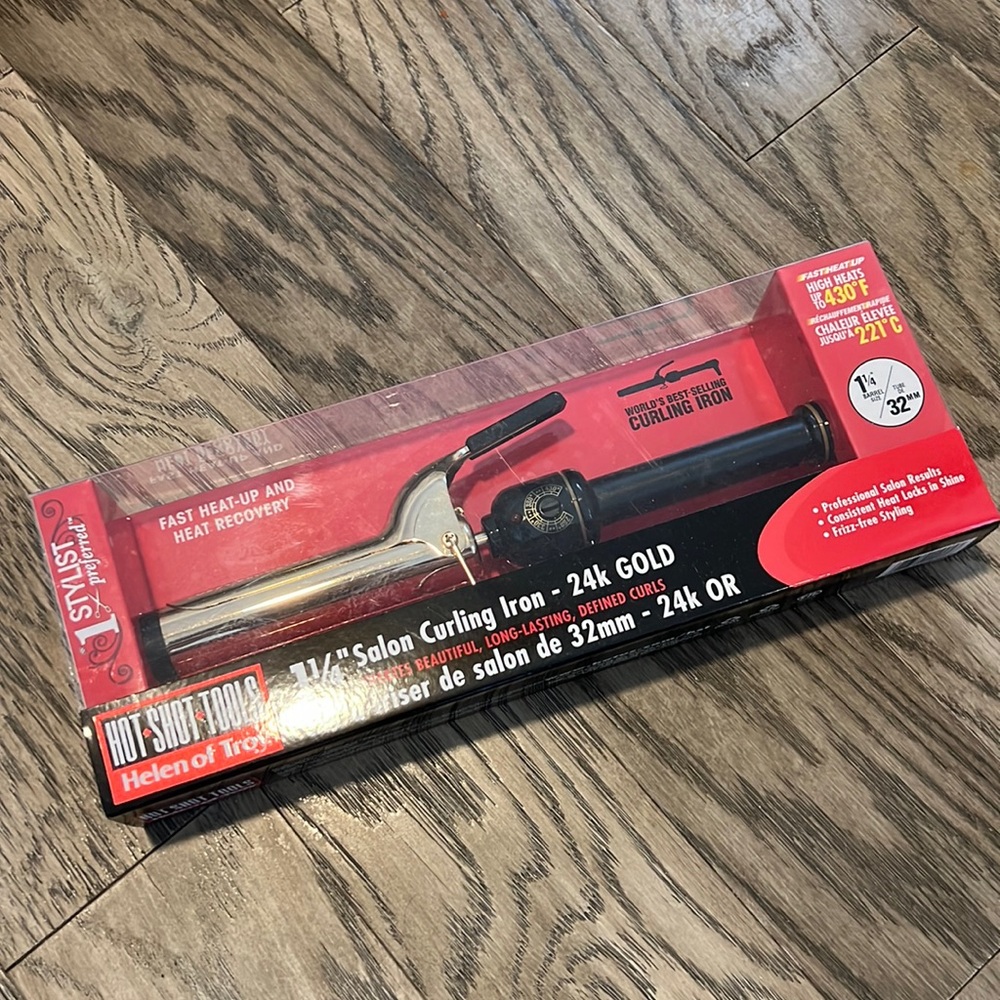 NWOT 1-1/4 inch Curling Iron